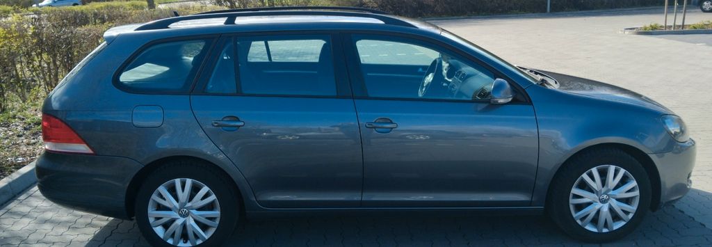 VW Golf 335.300 km 2.350 &euro; Stade 21682