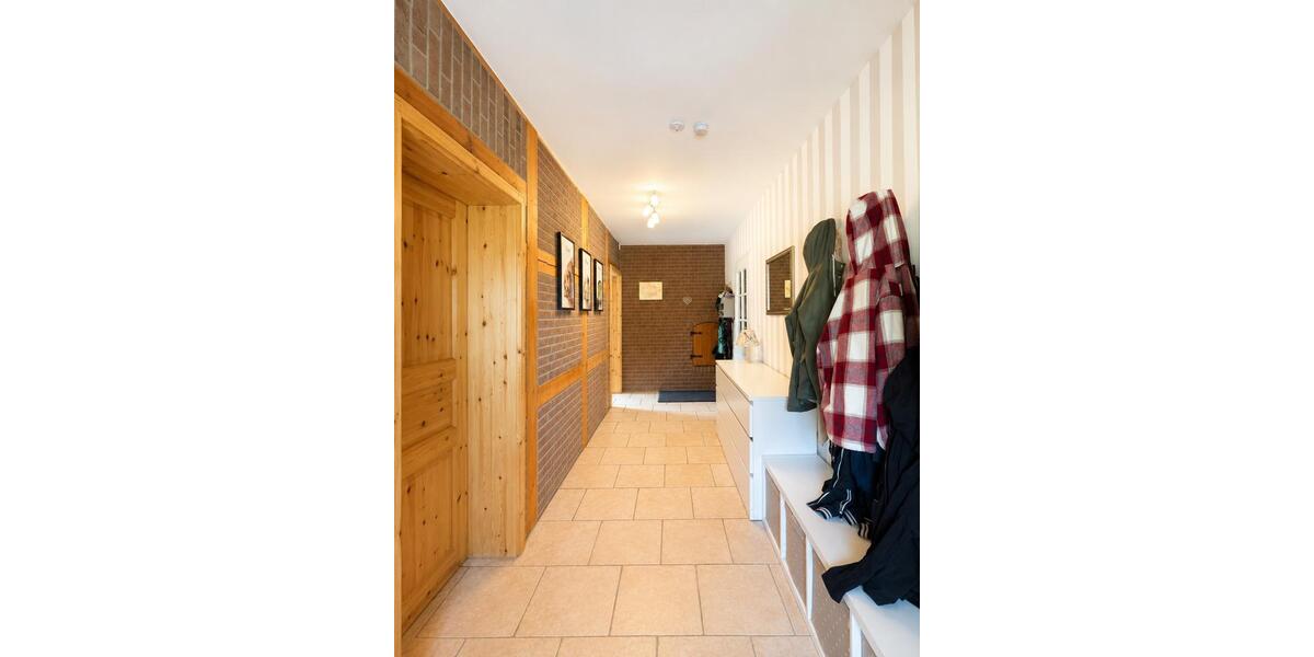 Bauernhaus, Landhaus Oldendorf - 8 Zimmer, 240 m&sup2;, 425.000&euro; | Angebot:27023160