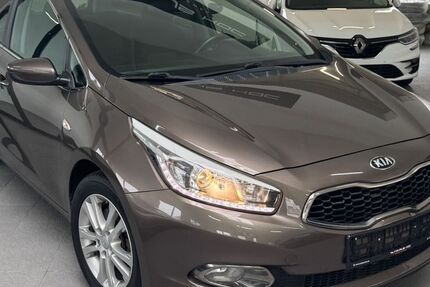 Kia ceed Sportswagon 126.000 km 8.850 &euro; Remscheid 42859