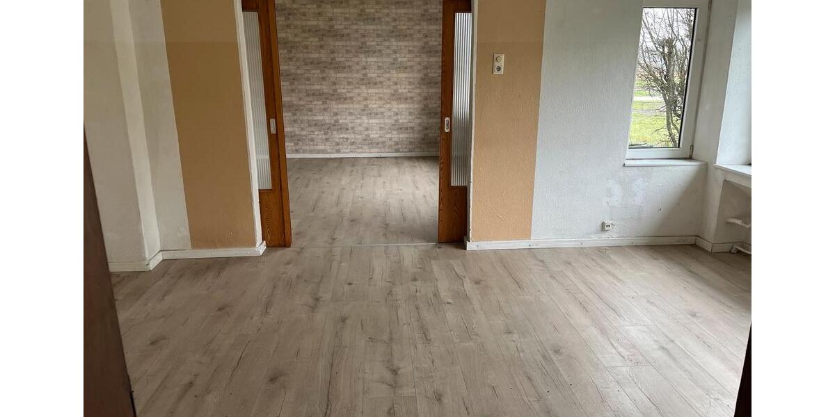 Erdgeschoßwohnung Wietmarschen - 16 Zimmer, 596 m&sup2;, 1.050&euro; | Angebot:26279046