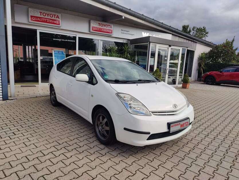 Toyota Prius 194.000 km 4.500 € Hagelstadt 93095