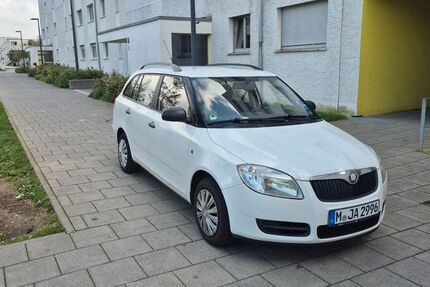 Skoda Fabia 206.000 km 2.099 € München 81737