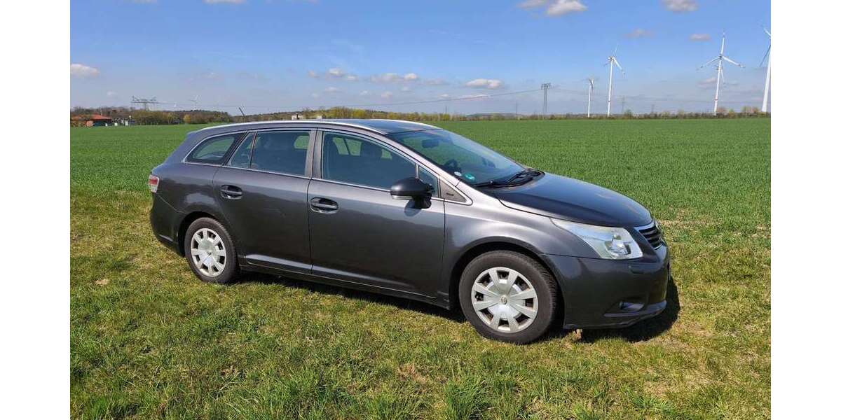 Toyota Avensis 221.500 km 2.650 &euro; Ahrensfelde 16356