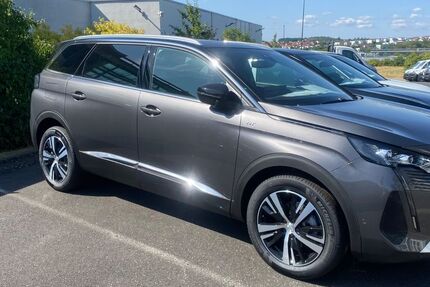 Peugeot 5008 36.800 km 25.900 &euro; Albertshofen 97320
