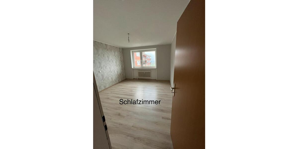 Etagenwohnung Hameln Kernstadt - 4 Zimmer, 83 m&sup2;, 125.000&euro; | Angebot:26150146