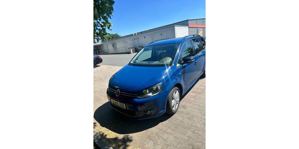 VW Touran 294.000 km 4.990 &euro; Nürnberg 90443