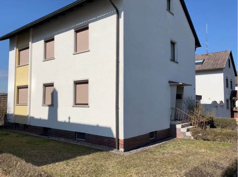 Ein charmantes Zweifamilienhaus mit großem Potenzial in Neustadt bei Coburg