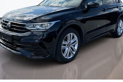 VW Tiguan 70.160 km 31.890 &euro; Vilsbiburg 84137