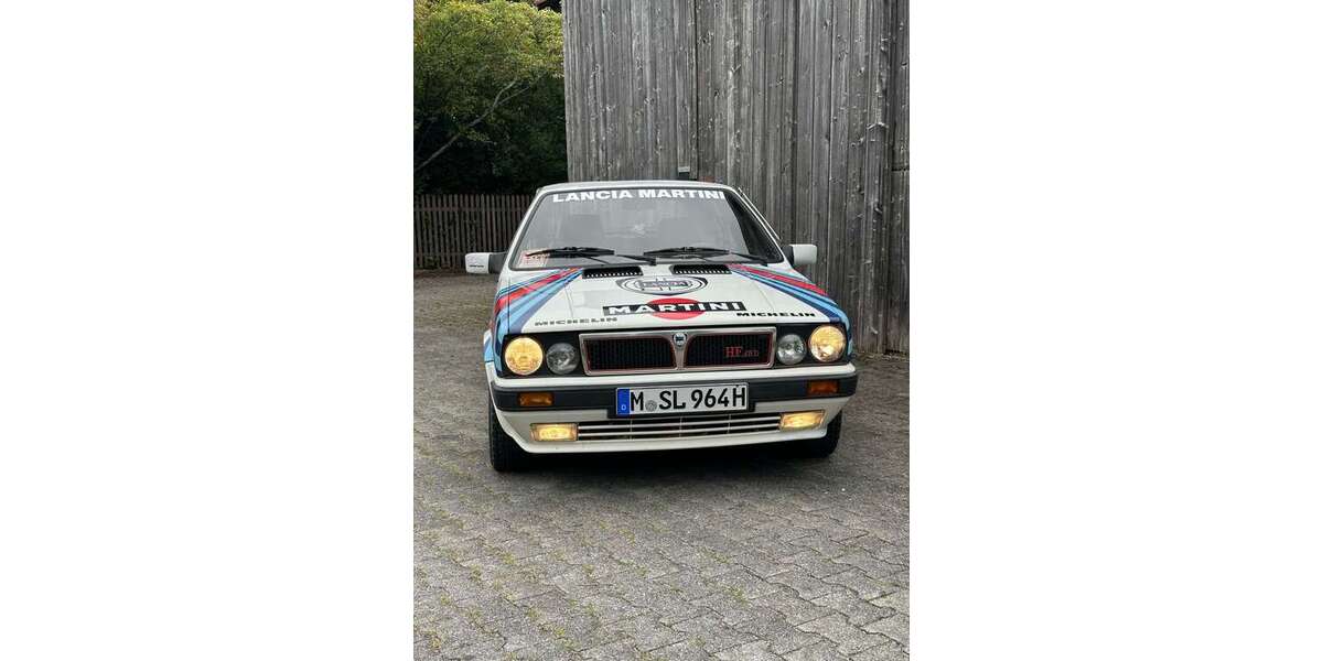 Lancia Delta 100.300 km 18.800 &euro; München 81547