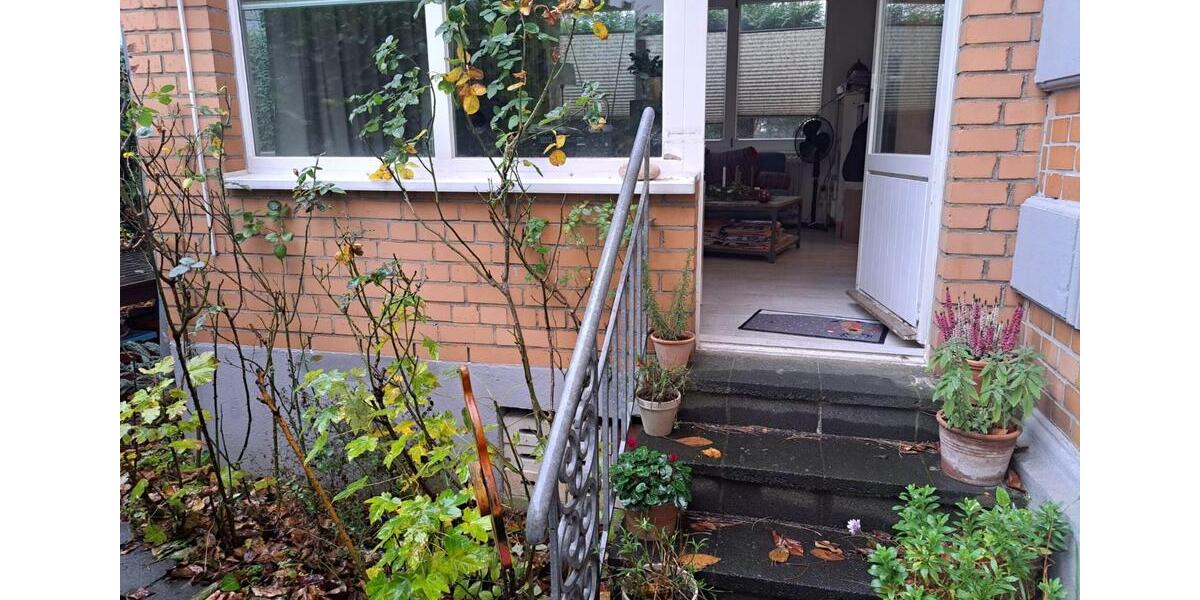 EG-3-zi.Wg m. Terrasse in Altbauvilla am Rhein befristet bis 6-28 3 zimmer