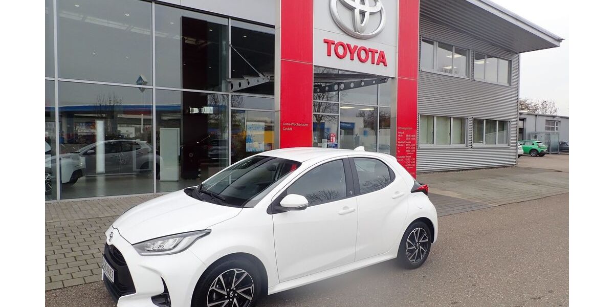 Toyota Yaris 18.000 km 17.790 &euro; Neu-Ulm 89231