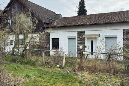 Haus Borken (Hessen) - 4 Zimmer, 109 m&sup2;, 130.000&euro; | Angebot:25803405