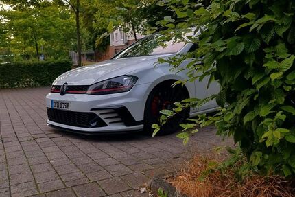 VW Golf 77.025 km 26.500 &euro; Netphen 57250
