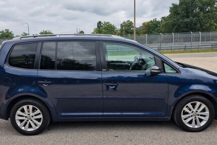 VW Touran 145.000 km 7.590 &euro; Nürnberg 90480