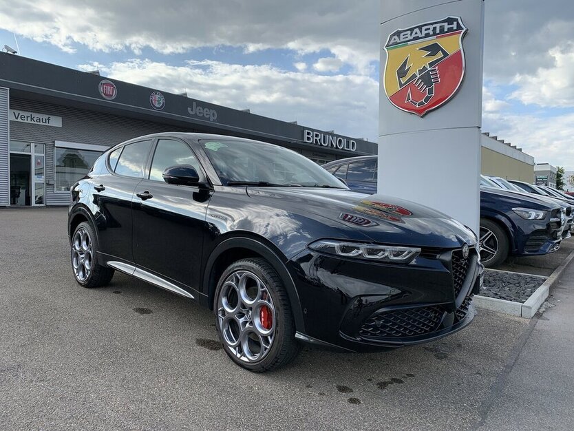 Alfa Romeo Tonale 1.3 VGT Plug-In-Hybrid Q4 Veloce 12.500 km 43.900 € Backnang, 71522