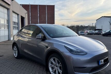 Tesla Model Y 72.500 km 34.900 &euro; Hamburg 22047