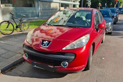 Peugeot 207 86.200 km 2.900 &euro; München 80634