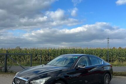 INFINITI Q50 169.000 km 11.200 &euro; Erftstadt 50374
