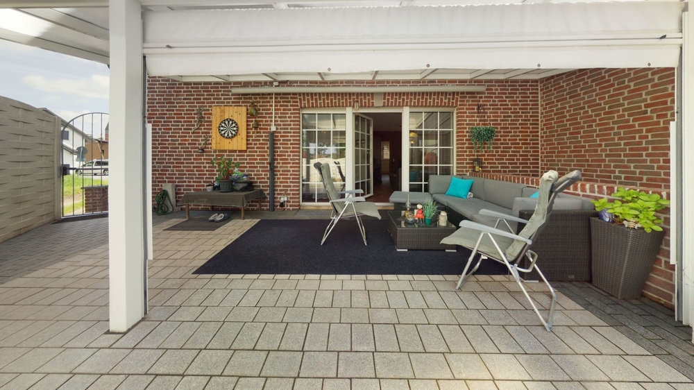 3D: Familienglück in ruhiger Lage - Sehr gepflegtes Einfamilienhaus mit Kamin, Balkon und viel Platz - Reihenendhaus Gangelt | Angebot:26777849