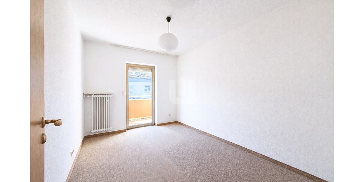 WINDISCH - Renovierungsbedürftiges RMH in familienfreundlicher Lage - für den Käufer provisionsfrei! - Reihenmittelhaus Olching / Geiselbullach Geiselbullach | Angebot:25852870