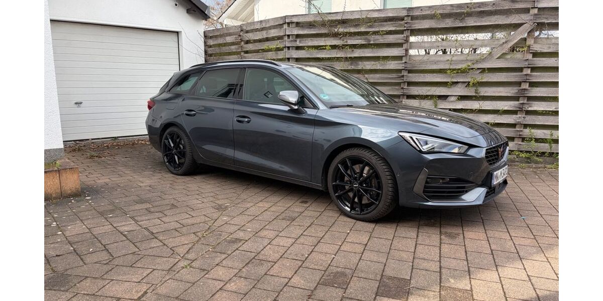 Cupra Leon 23.000 km 30.700 &euro; Iserlohn 58640