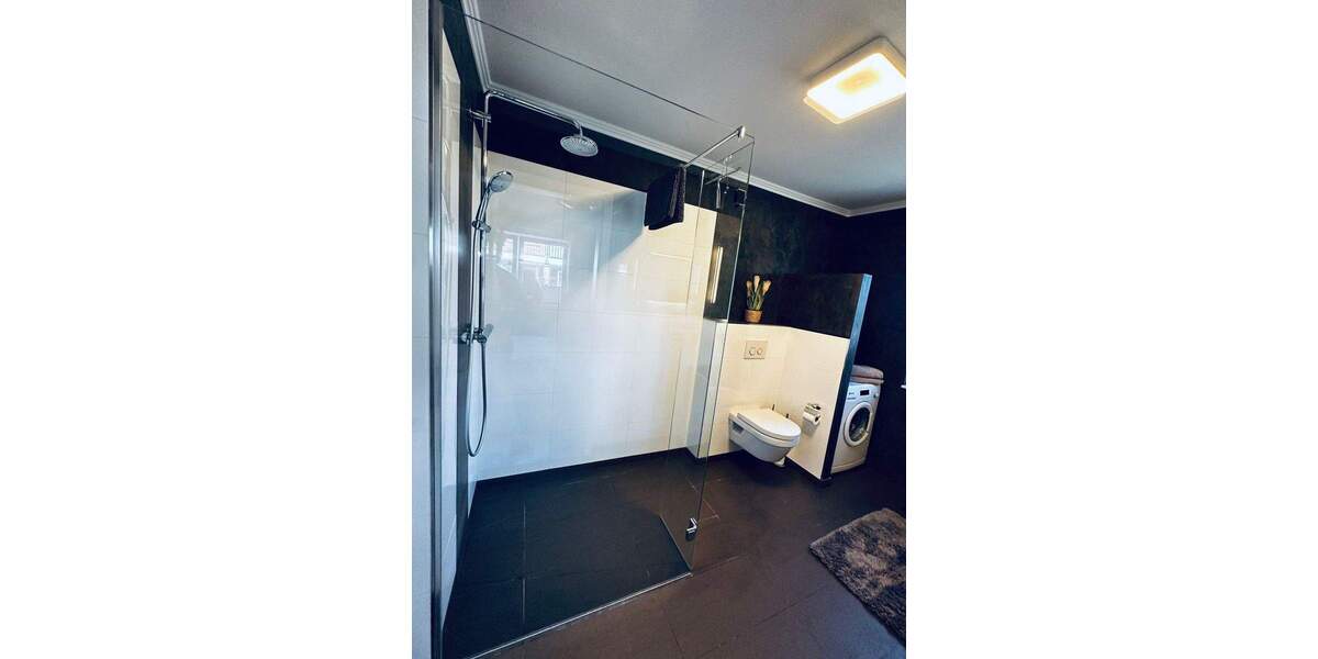 Etagenwohnung Uetersen - 3 Zimmer, 93 m&sup2;, 1.350&euro; | Angebot:24992347