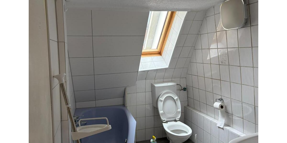 Einfamilienhaus Markgröningen - 5 Zimmer, 105 m&sup2;, 1.000&euro; | Angebot:25403160