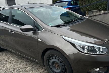 Kia pro ceed / ProCeed 176.000 km 7.500 &euro; Alfeld 31061