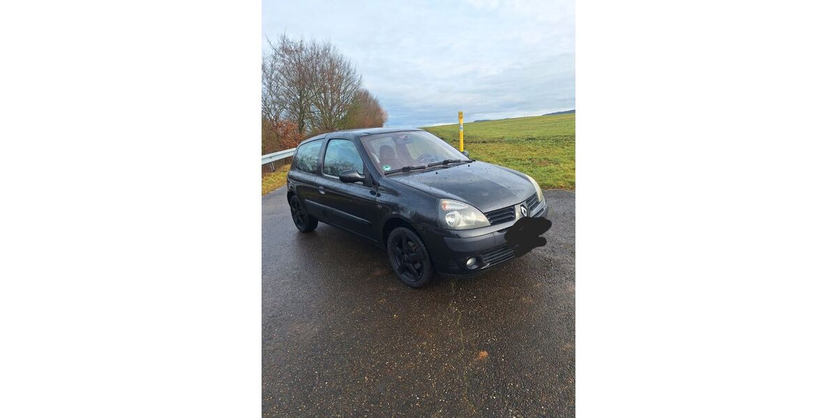 Renault Clio 213.900 km 1.999 &euro; Schwäbisch 73529