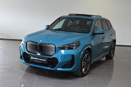 BMW iX1 5.484 km 51.750 &euro; Paderborn 33100