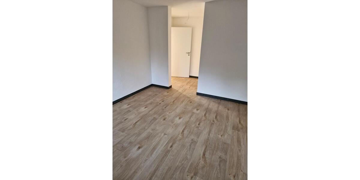 Etagenwohnung Alsfeld - 5 Zimmer, 108 m&sup2;, 1.350&euro; | Angebot:23428258