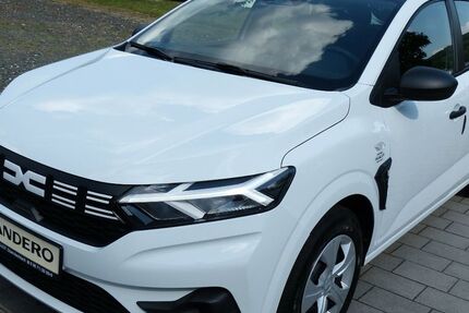 Dacia Sandero 28.100 km 13.799 &euro; Oberviechtach 92526