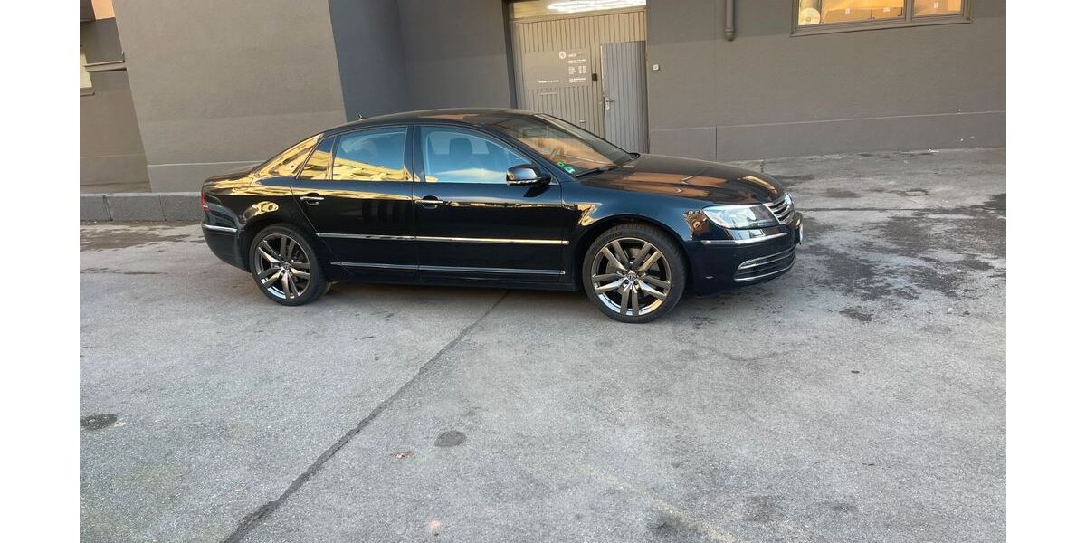 VW Phaeton 178.000 km 16.300 &euro; München 80809