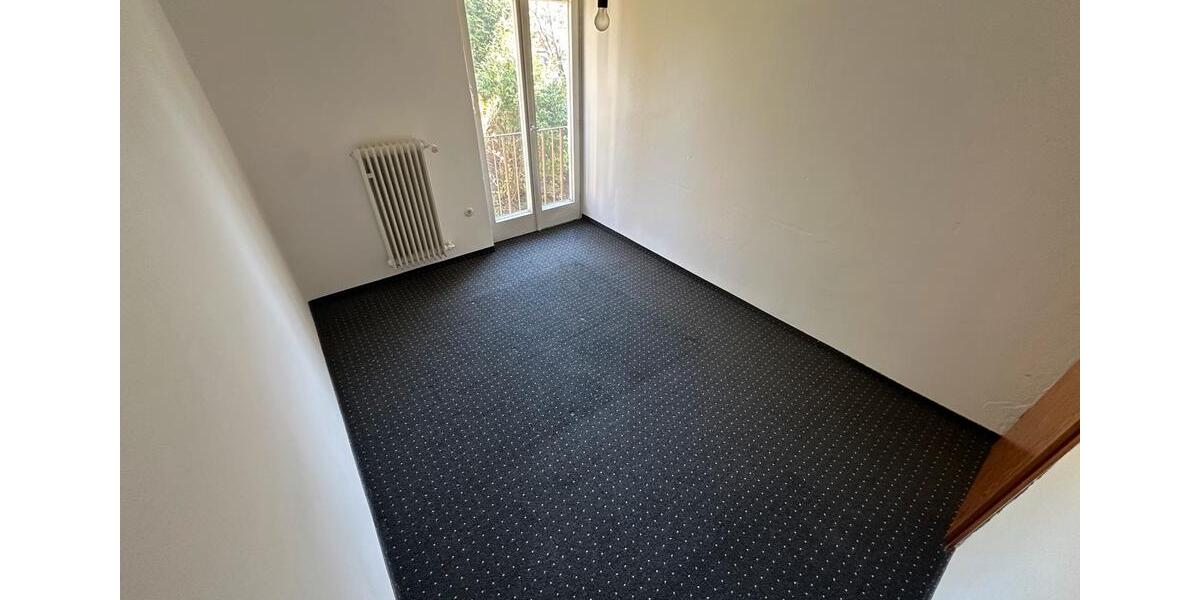 Doppelhaushälfte Germering - 7 Zimmer, 180 m&sup2;, 3.690&euro; | Angebot:26515105