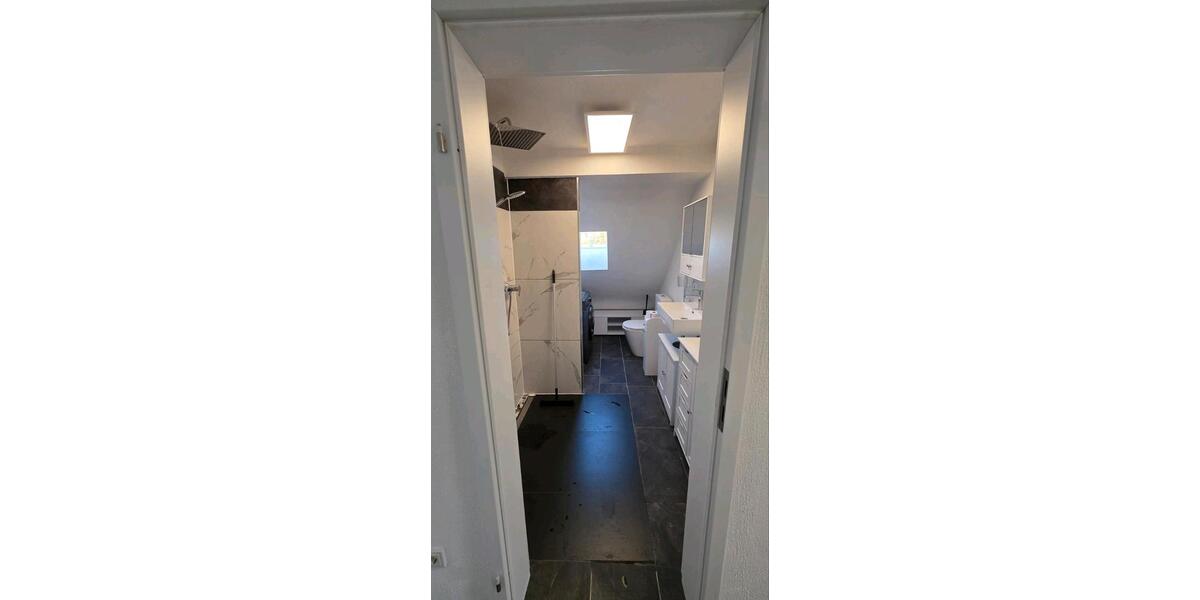 Dachgeschoßwohnung Burbach - 2 Zimmer, 76 m&sup2;, 900&euro; | Angebot:26305511