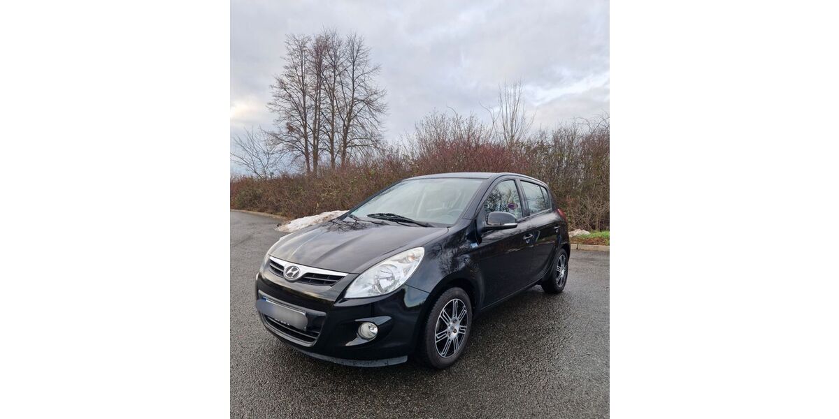 Hyundai i20 102.000 km 4.980 &euro; Hannover 30453