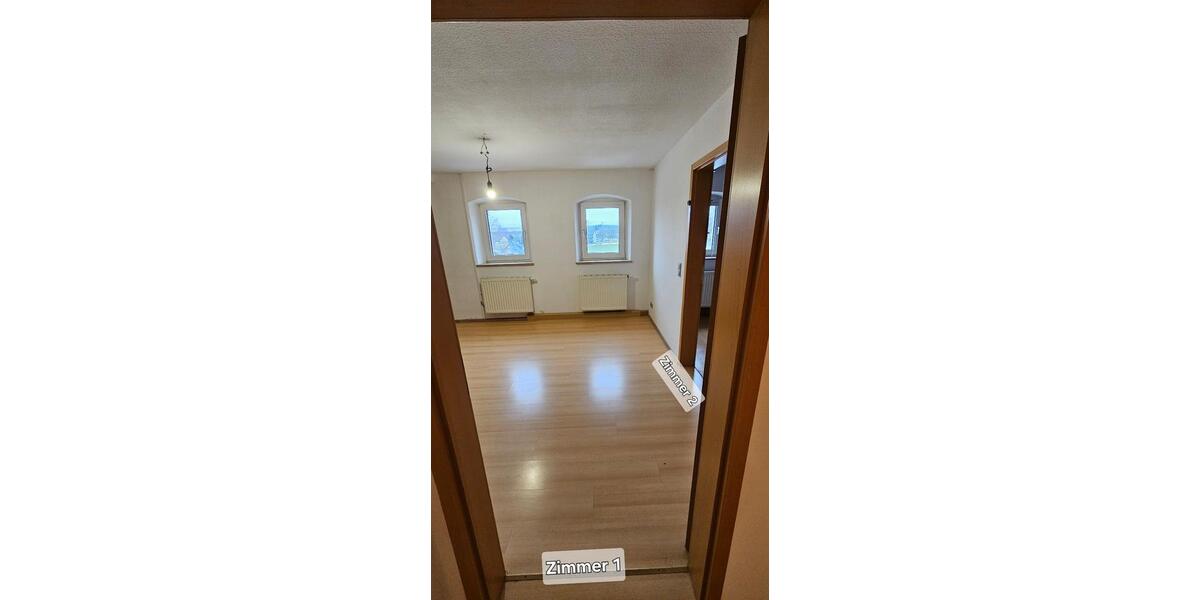 Großzügige 3-Zimmer-Dachgeschosswohnung mit Balkon & Stellplatz 3 zimmer