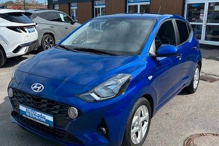 Hyundai i10 11.800 km 12.990 &euro; Rostock 18057