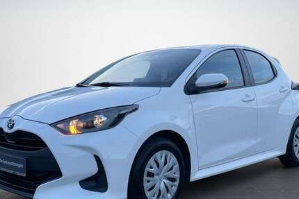 Toyota Yaris 42.800 km 17.480 &euro; Warmsen 31606