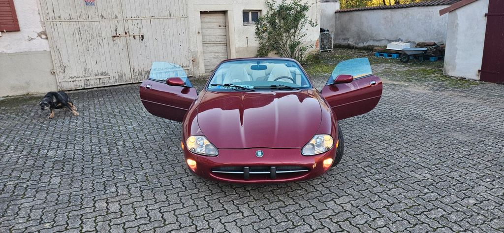 Jaguar XK8 108.000 km 12.000 &euro; Weingarten 67366