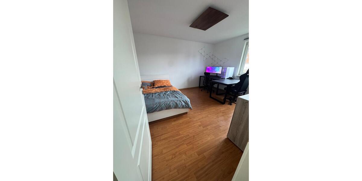 Etagenwohnung Wilhelmshaven Heppens - 3 Zimmer, 75 m&sup2;, 140.000&euro; | Angebot:27273541