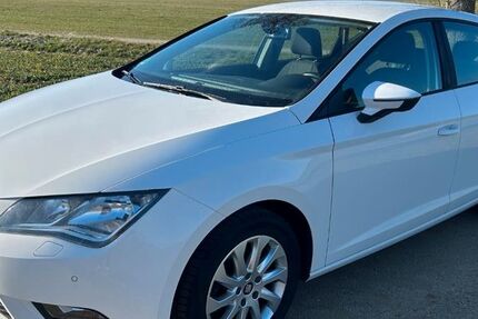 Seat Leon 121.576 km 7.450 &euro; Stetten a.k.M. 72510