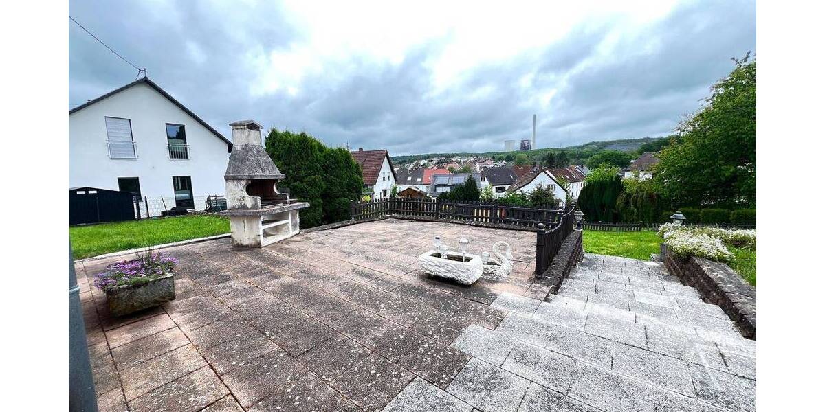 Einfamilienhaus Quierschied - 6 Zimmer, 130 m&sup2;, 165.000&euro; | Angebot:26609029