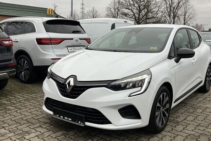 Renault Clio 9.235 km 16.997 € Massen 03238