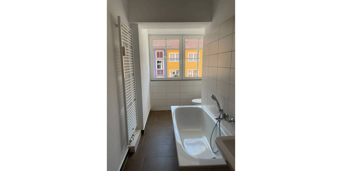 Etagenwohnung Halle Lutherplatz - 2 Zimmer, 48 m&sup2;, 400&euro; | Angebot:26432995