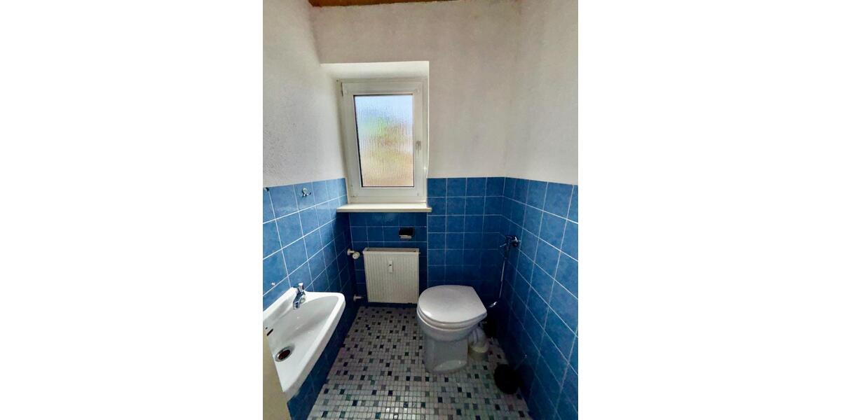 Erdgeschoßwohnung Pfreimd - 3 Zimmer, 98 m&sup2;, 700&euro; | Angebot:25415405