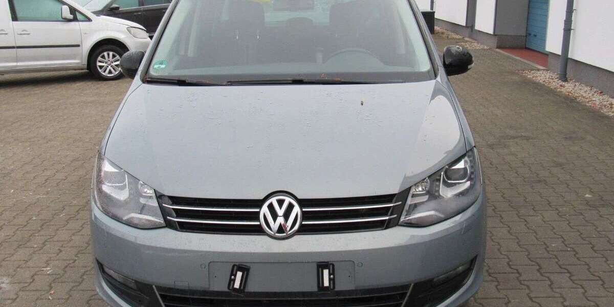 VW Sharan 95.100 km 10.900 &euro; Annaberg-Buchholz 09456