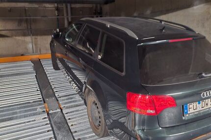 Audi A4 242.000 km 3.900 &euro; Fürth 90762