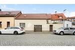 Gepflegte DHH mit Garage, Innenhof, Balkon und Ausbaupotenzial in ruhiger Lage