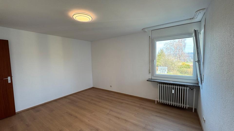 Etagenwohnung Ebersbach an der Fils - 4.5 Zimmer, 115 m&sup2;, 360.000&euro; | Angebot:25794297
